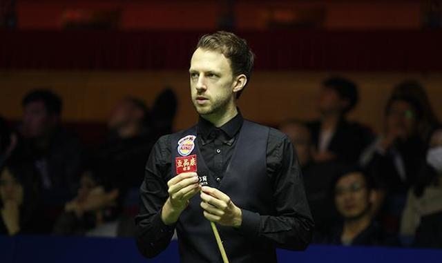 两轮战罢暂 两轮战罢暂